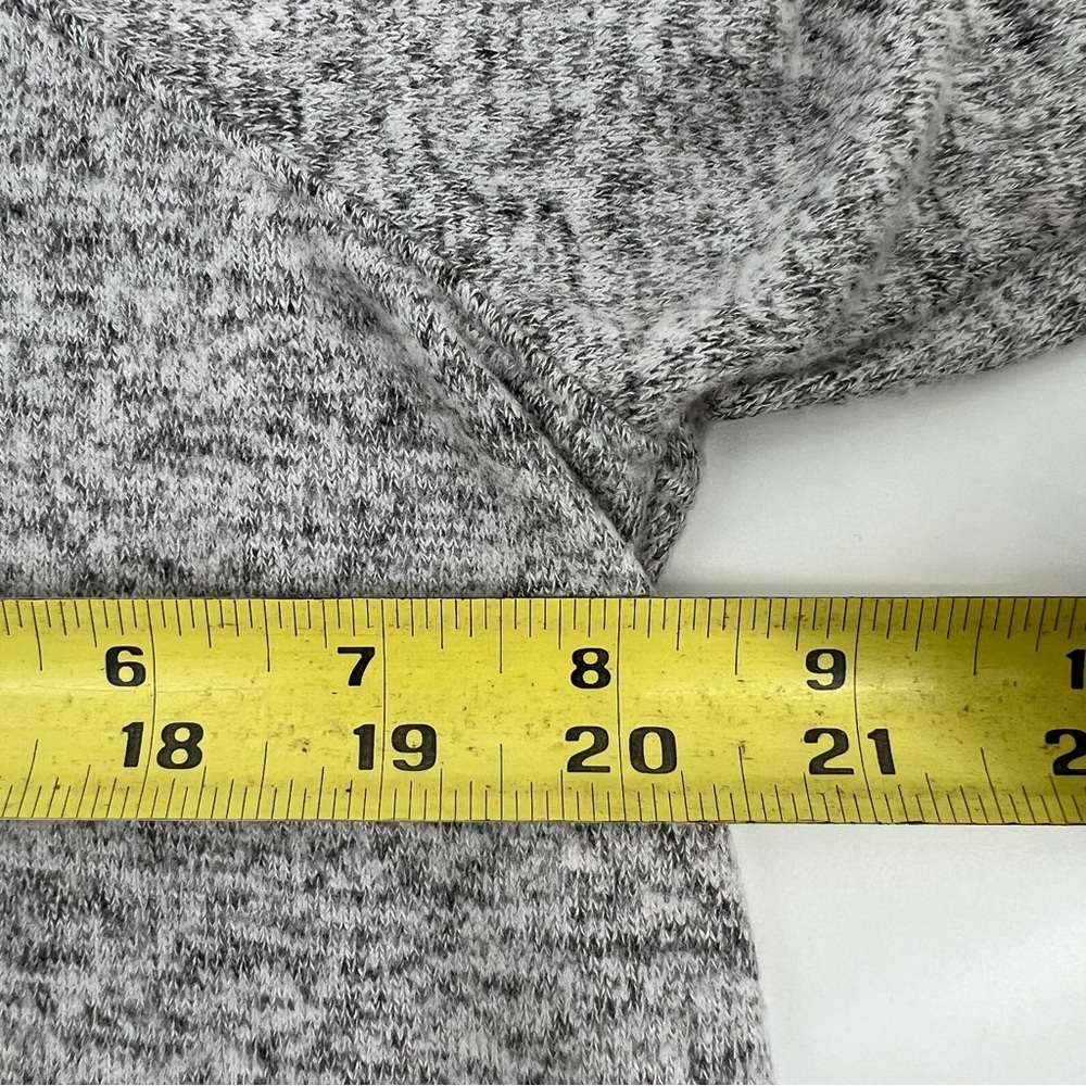 THANKFUL Buffalo David Bitton Women's Super SOFT cozy Crewneck Gray Small - Picture 6 of 7